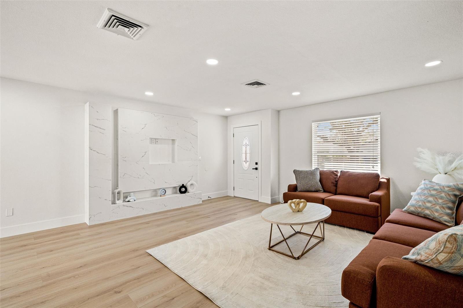 Image 5 of 39 For 12671 115th Street