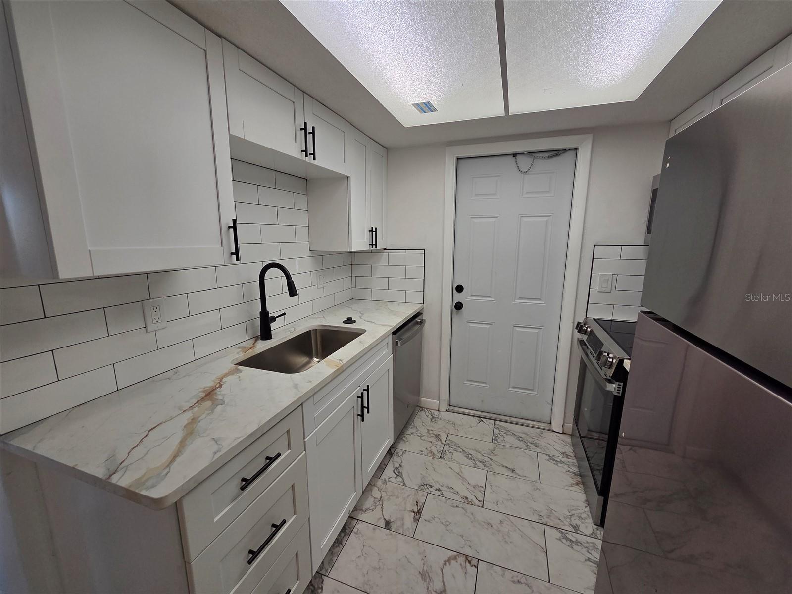 Image 2 of 12 For 606 Betty Lane C