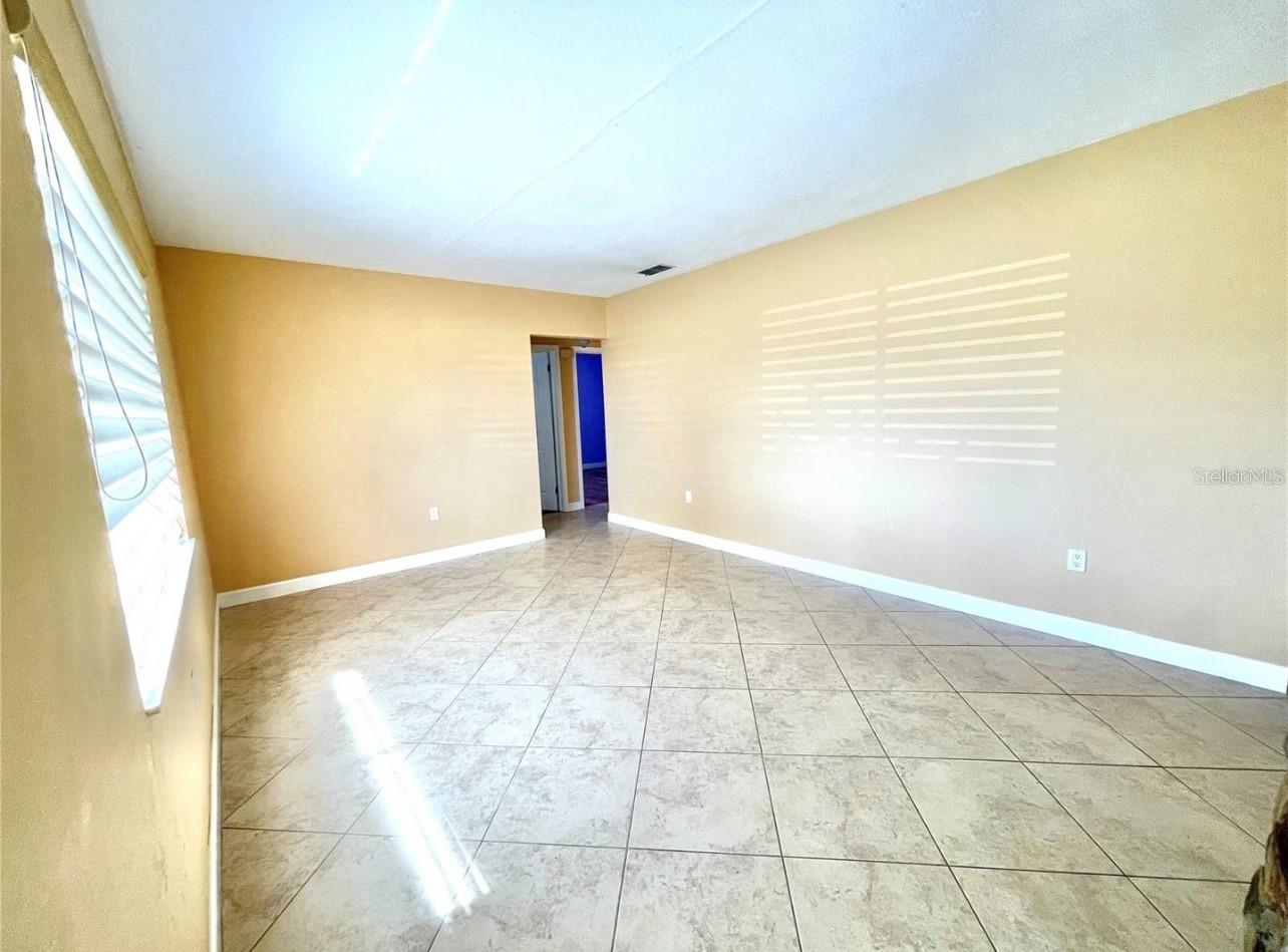 Image 3 of 15 For 6067 43rd Terrace N