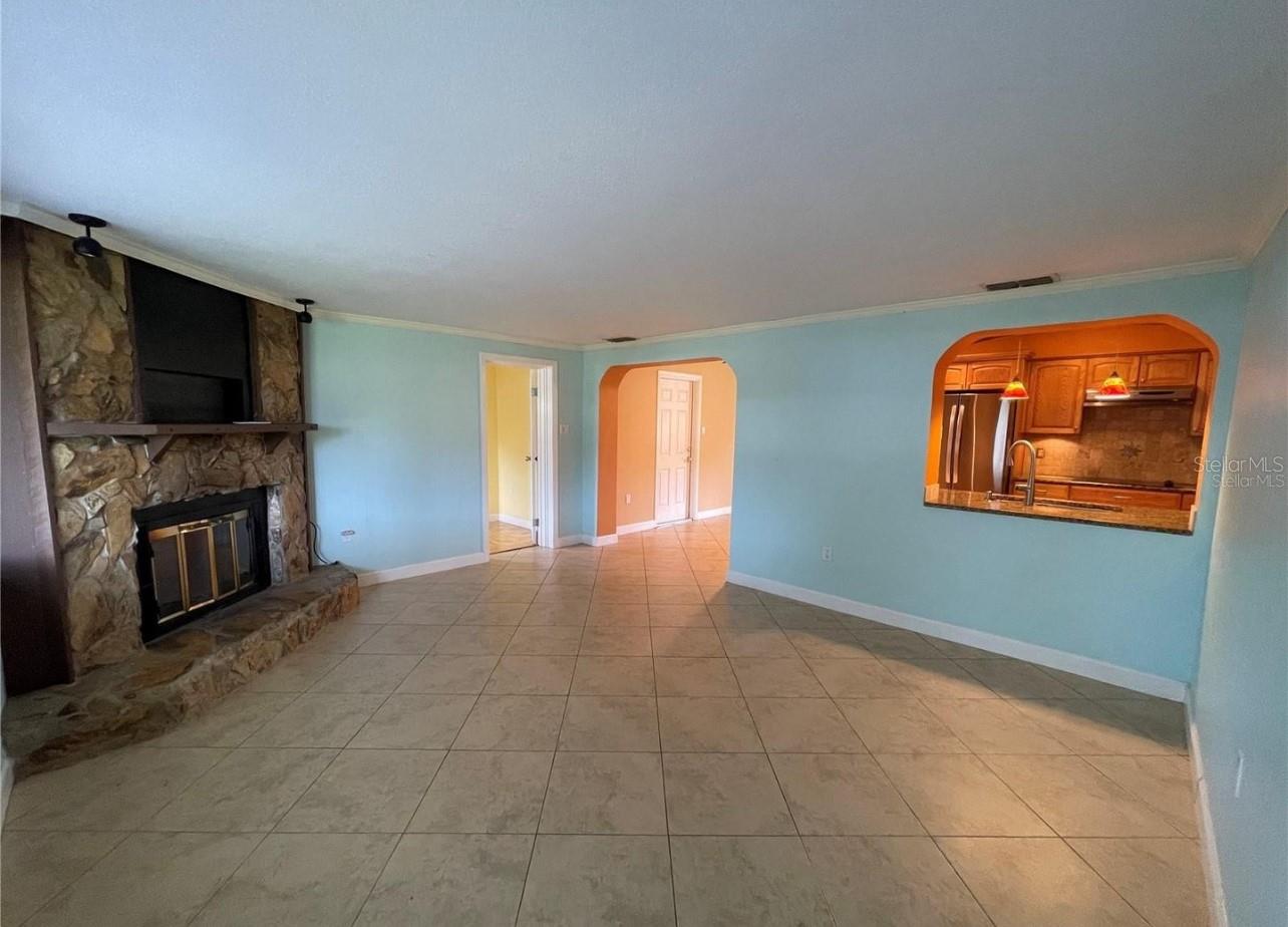 Image 9 of 15 For 6067 43rd Terrace N