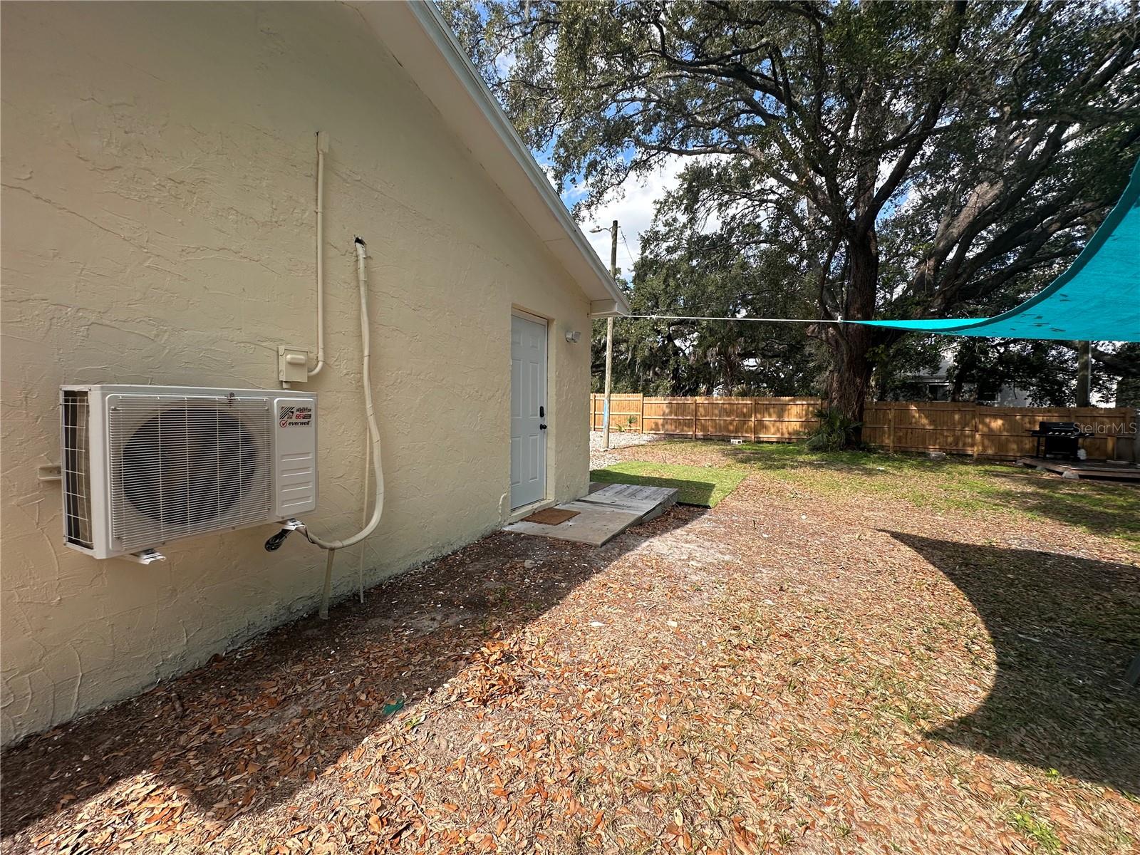 Image 16 of 23 For 4105 Knollwood Street