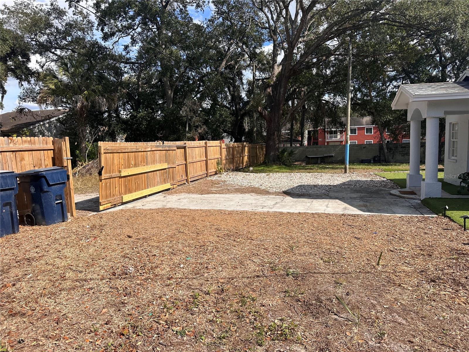 Image 5 of 23 For 4105 Knollwood Street