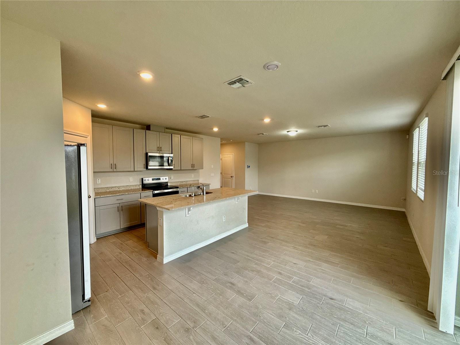 Image 11 of 44 For 3204 Fresno Place