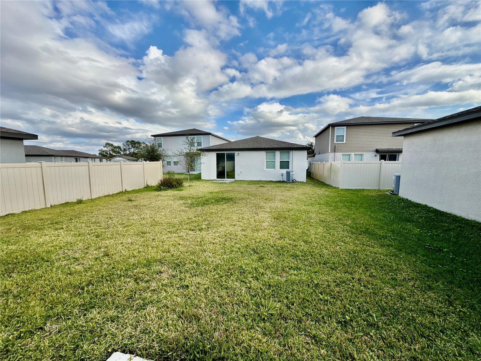 Image 17 of 44 For 3204 Fresno Place