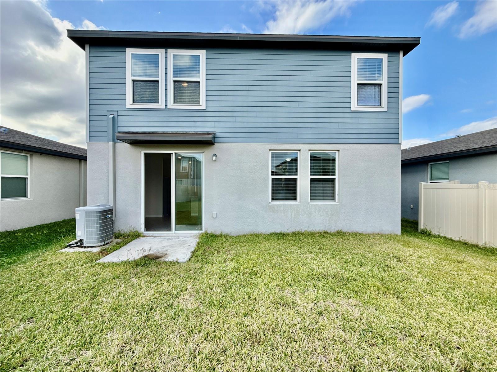 Image 19 of 44 For 3204 Fresno Place