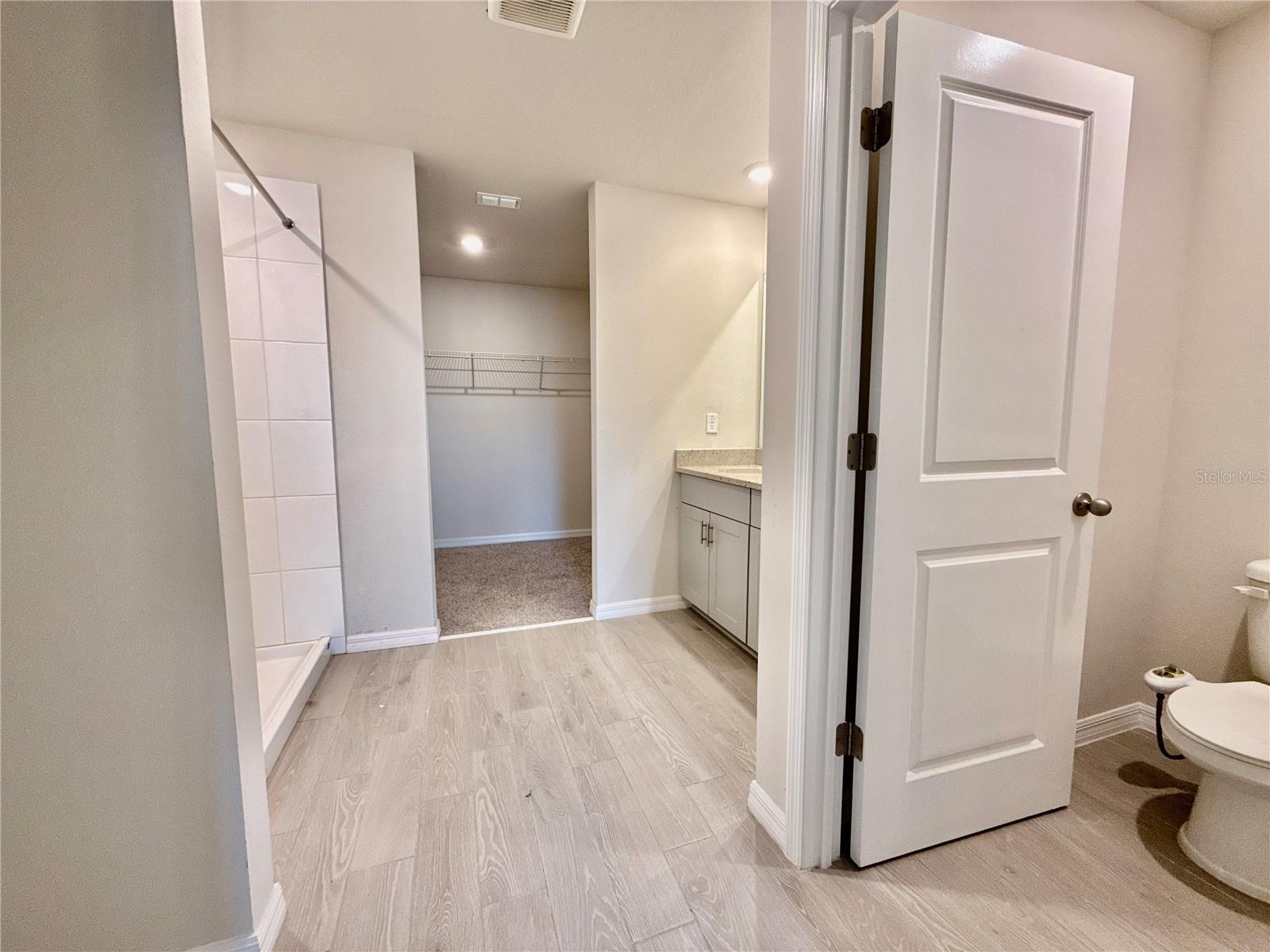 Image 36 of 44 For 3204 Fresno Place