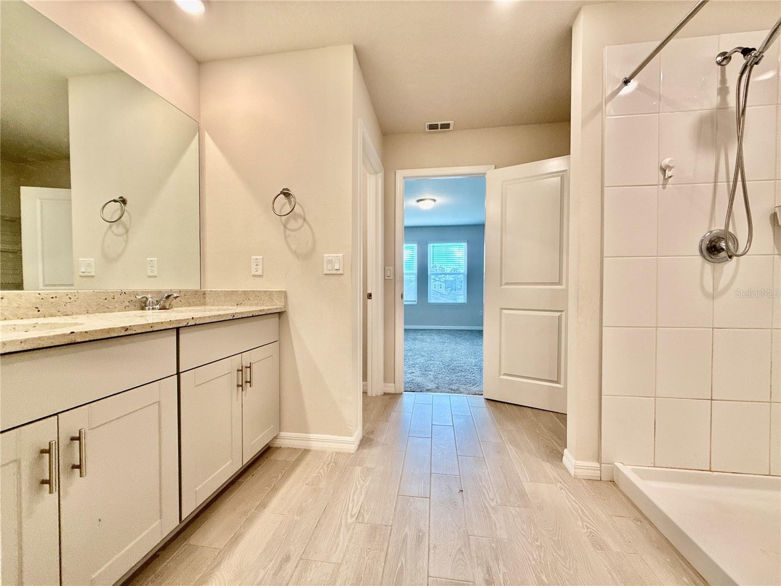 Image 40 of 44 For 3204 Fresno Place