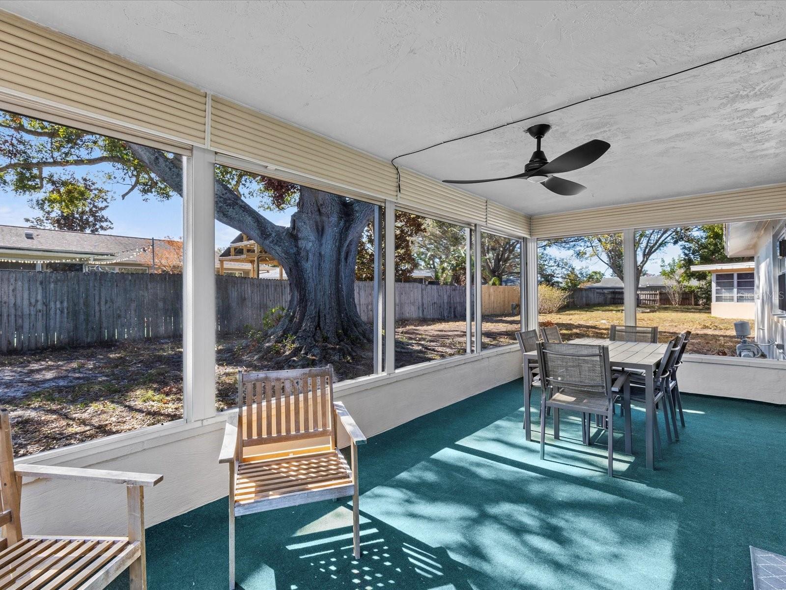 Image 11 of 37 For 2573 Redwood Circle