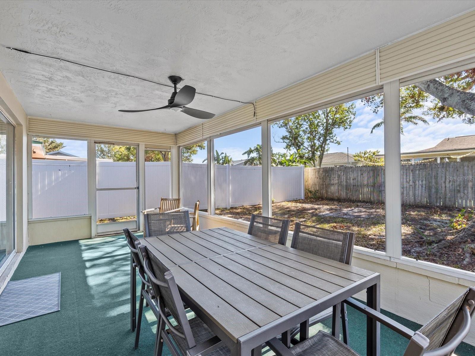 Image 20 of 37 For 2573 Redwood Circle