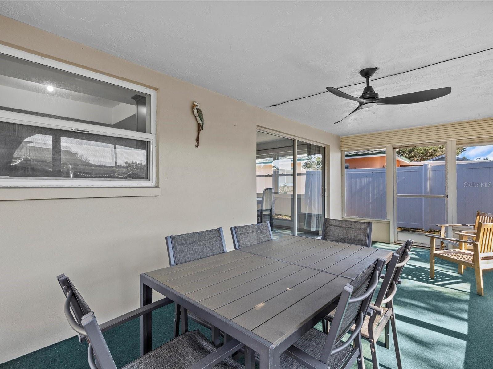 Image 21 of 37 For 2573 Redwood Circle