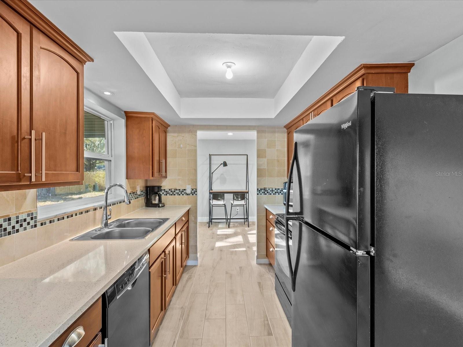 Image 31 of 37 For 2573 Redwood Circle