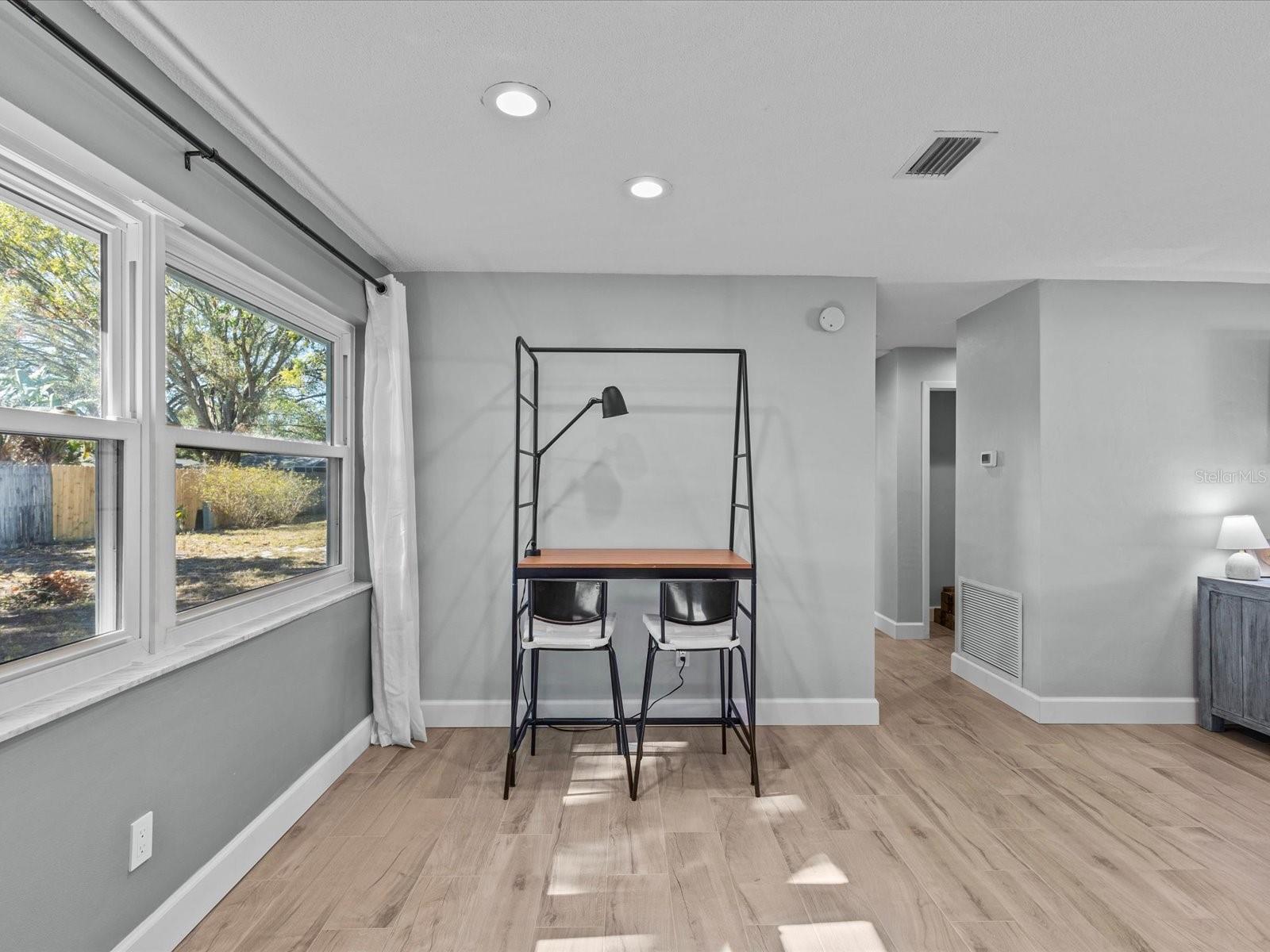 Image 35 of 37 For 2573 Redwood Circle