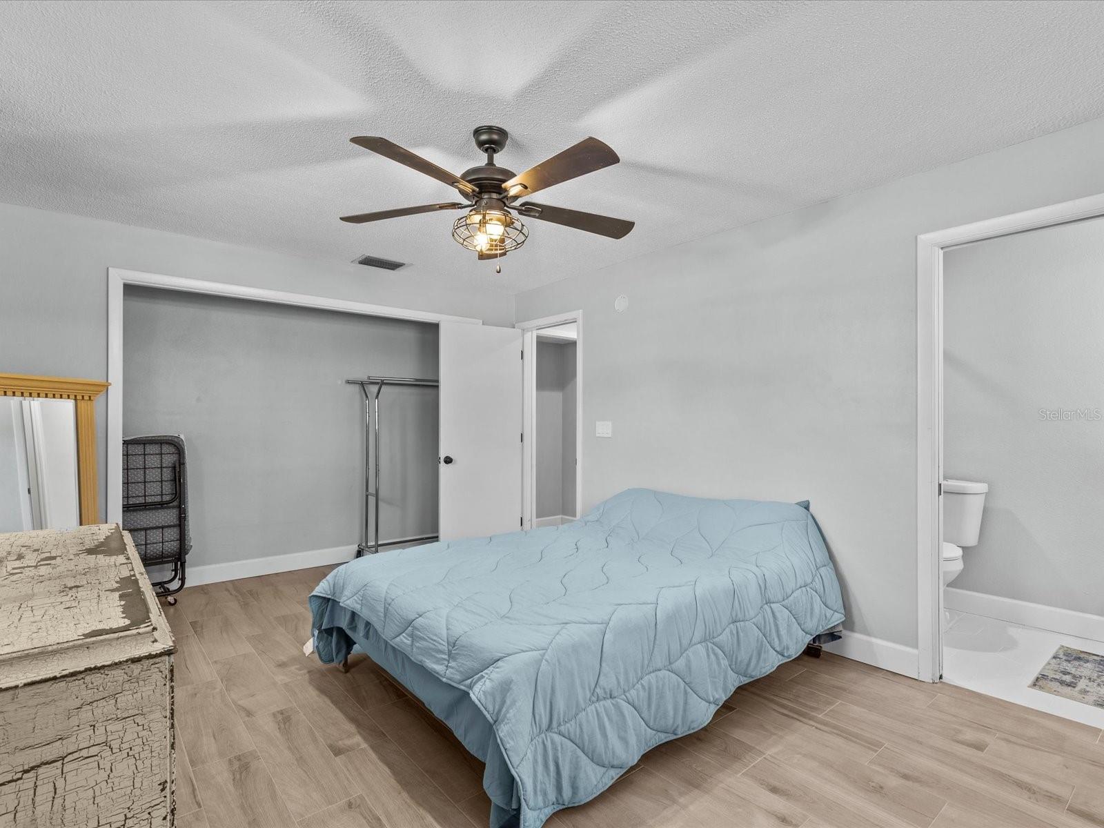 Image 36 of 37 For 2573 Redwood Circle