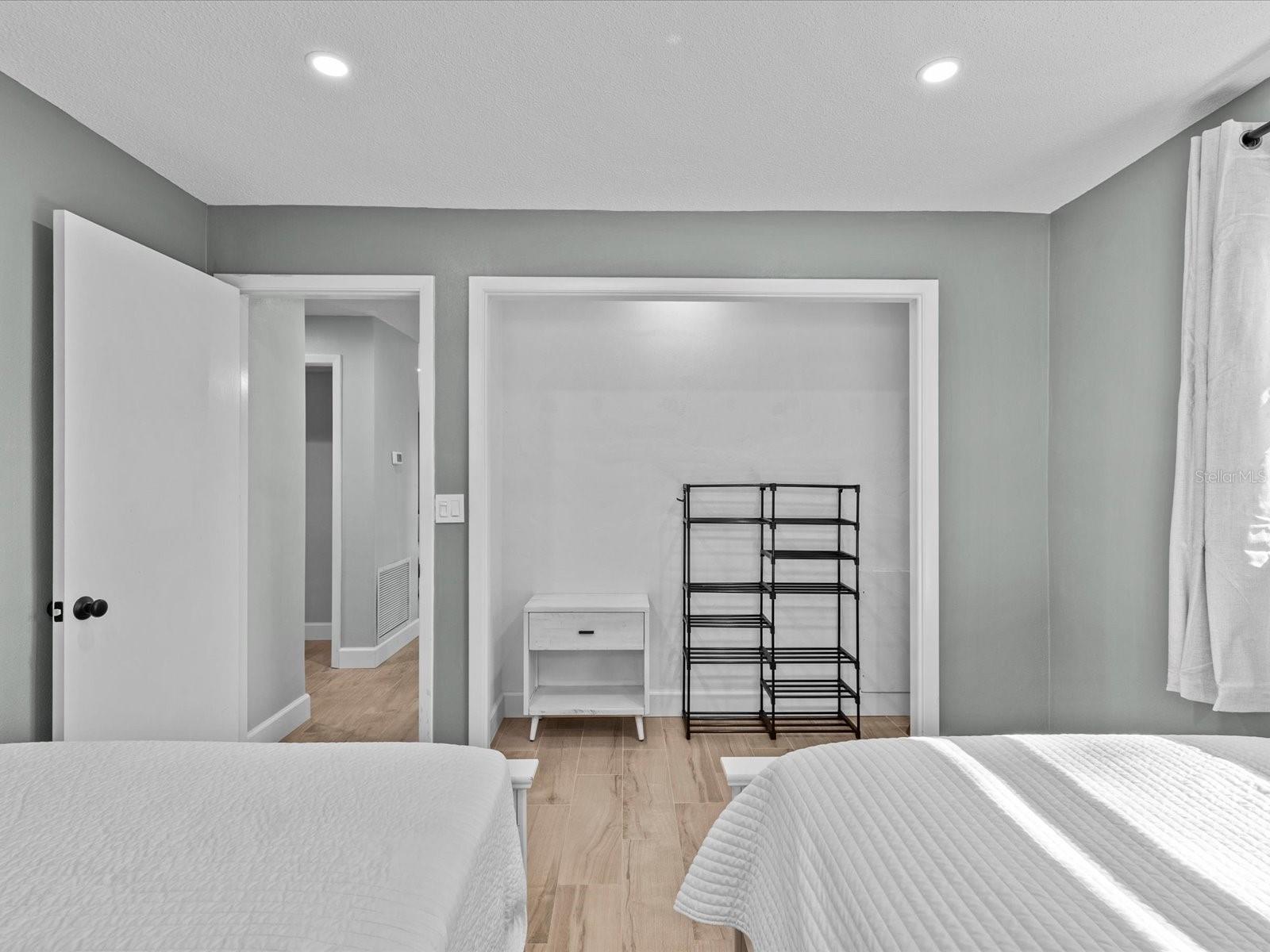 Image 37 of 37 For 2573 Redwood Circle