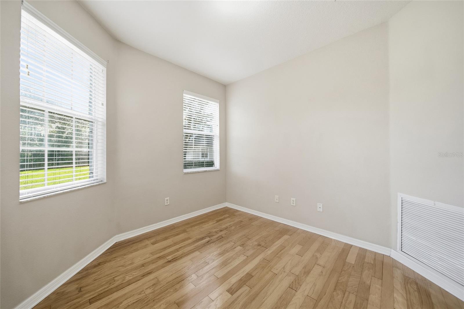 Image 14 of 50 For 19251 Stone Hedge Drive