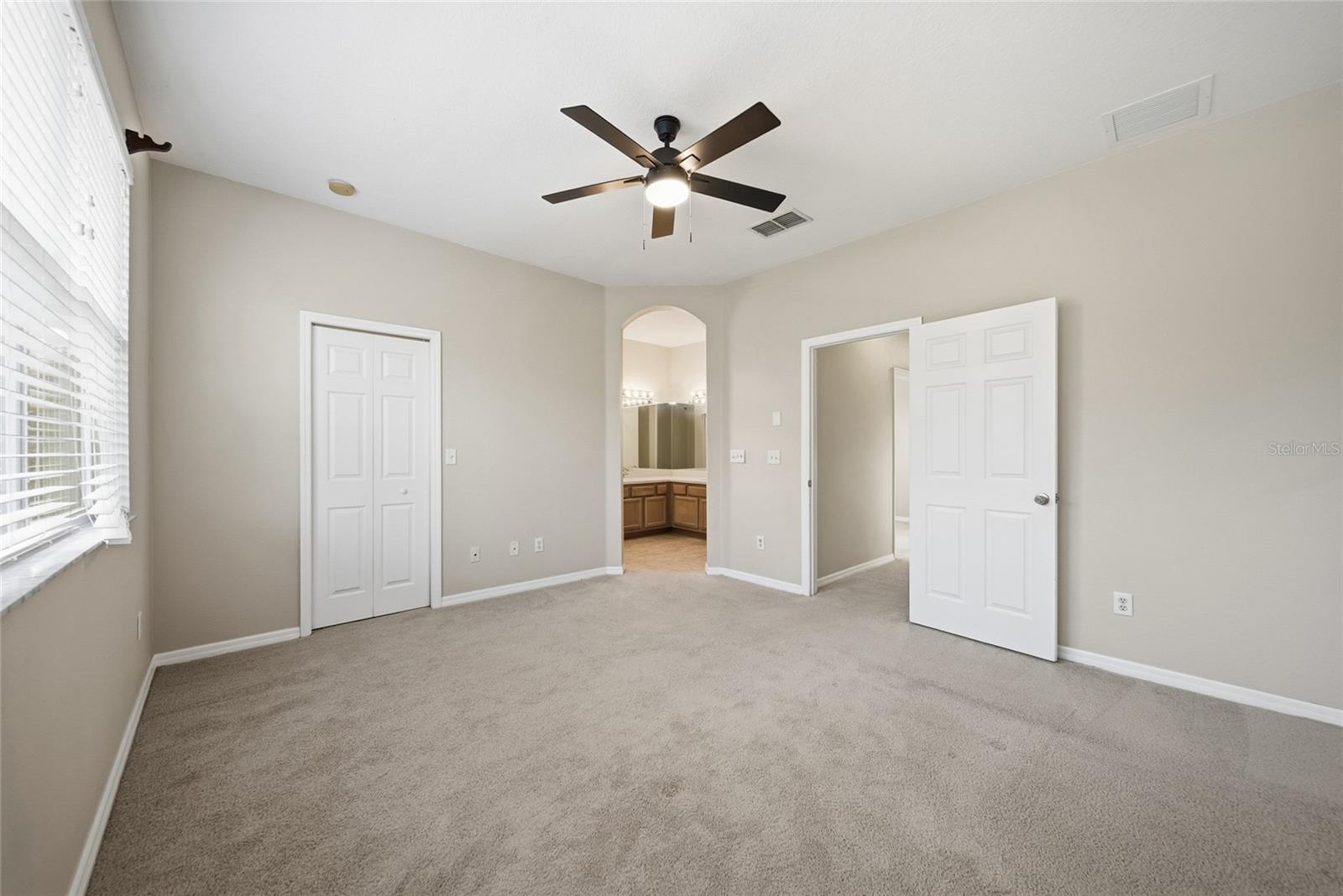 Image 25 of 50 For 19251 Stone Hedge Drive