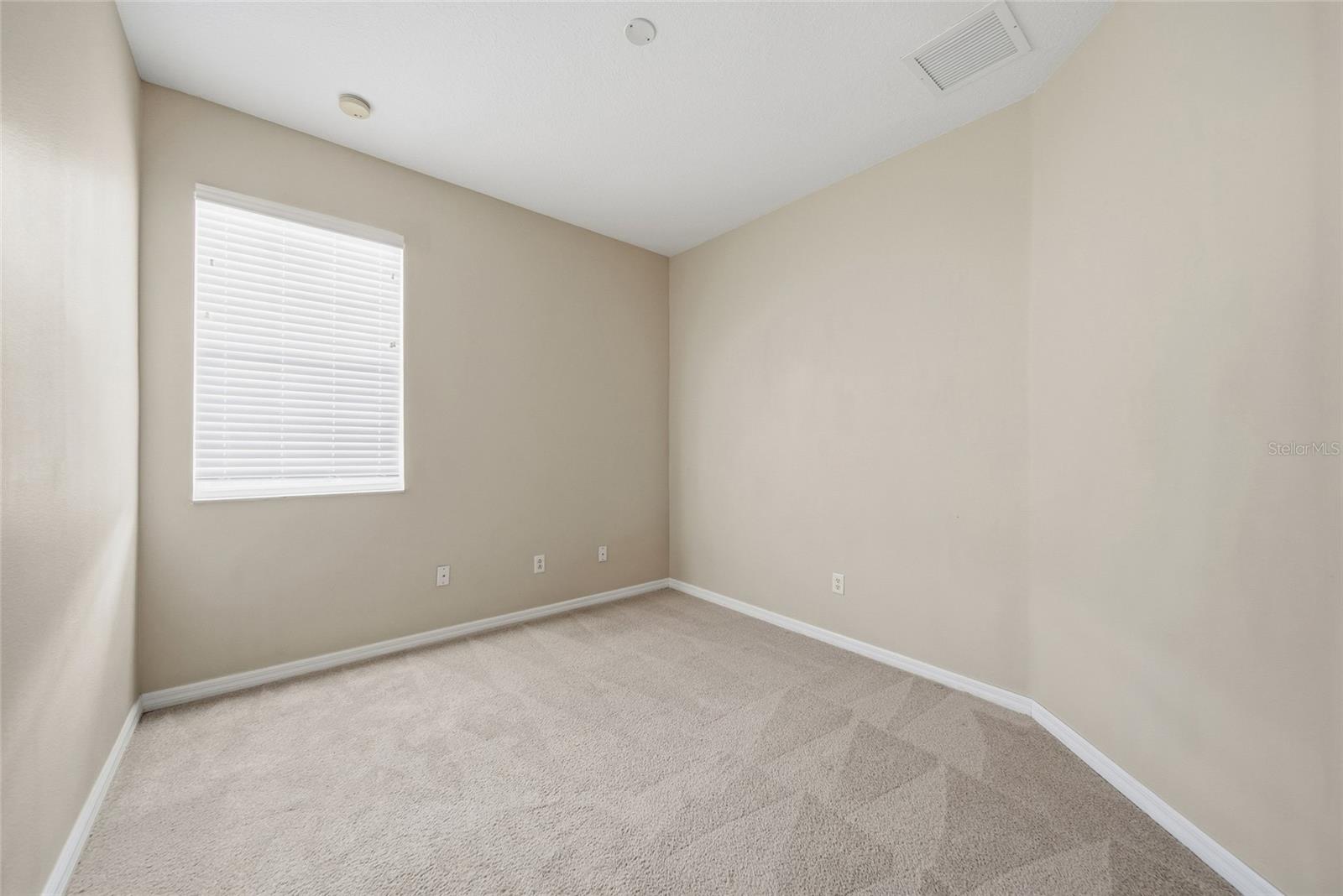 Image 29 of 50 For 19251 Stone Hedge Drive