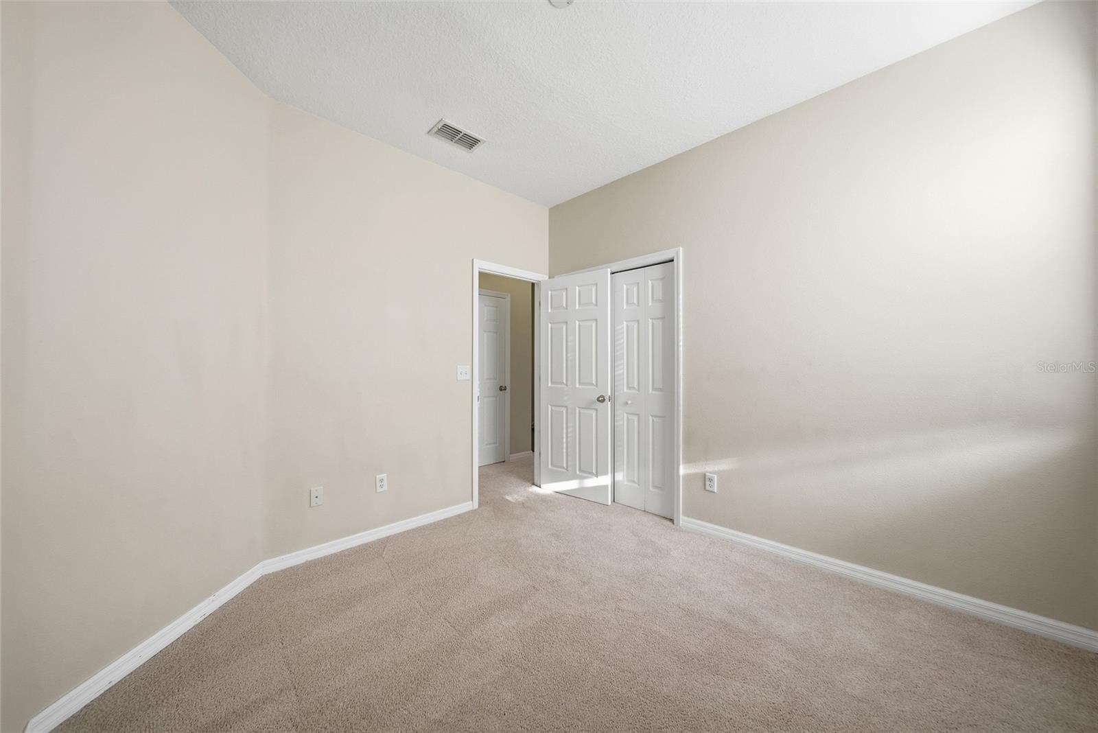 Image 30 of 50 For 19251 Stone Hedge Drive