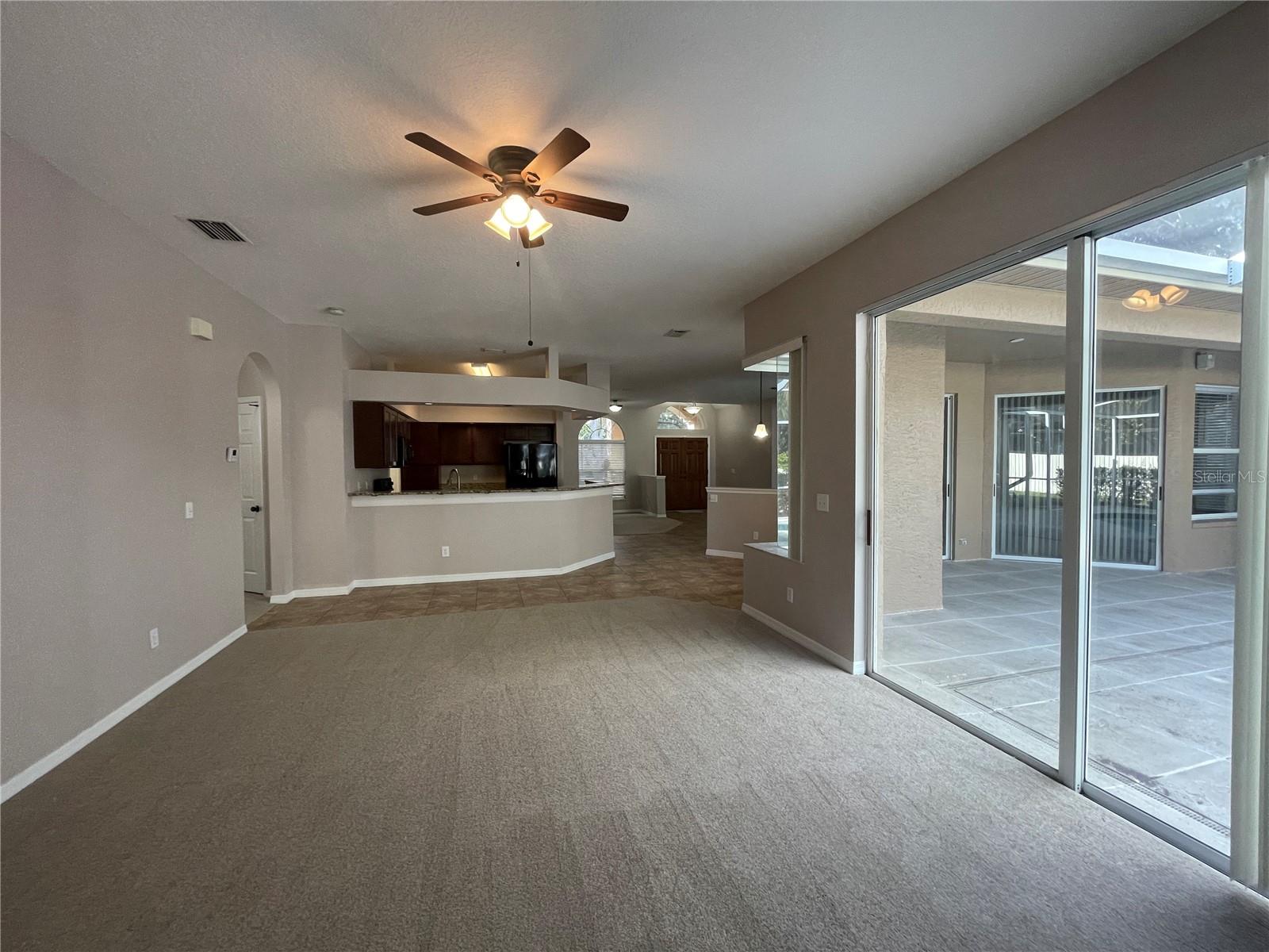 Image 10 of 35 For 17711 Emerald Green Pl