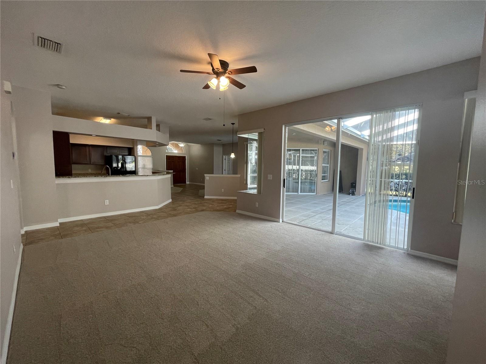 Image 11 of 35 For 17711 Emerald Green Pl