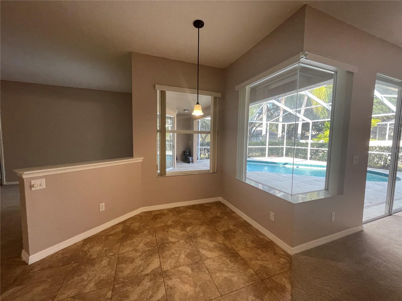 Image 5 of 35 For 17711 Emerald Green Pl