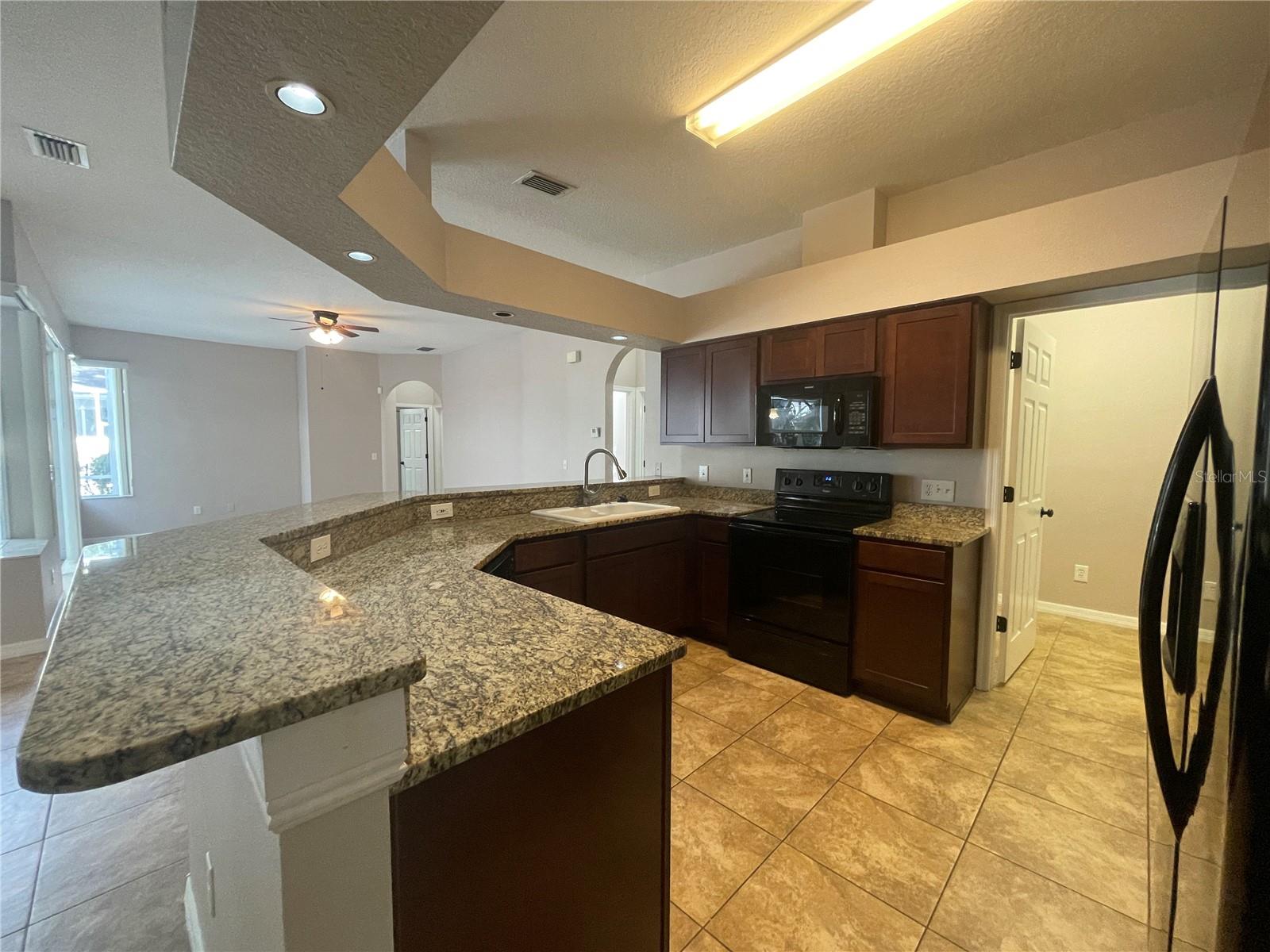 Image 8 of 35 For 17711 Emerald Green Pl