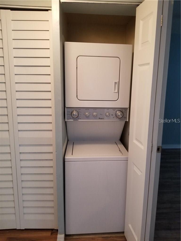 Image 13 of 17 For 803 Lake Haven Square 202