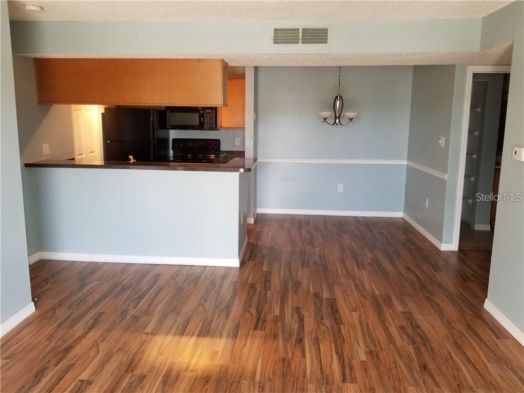 Image 16 of 17 For 803 Lake Haven Square 202