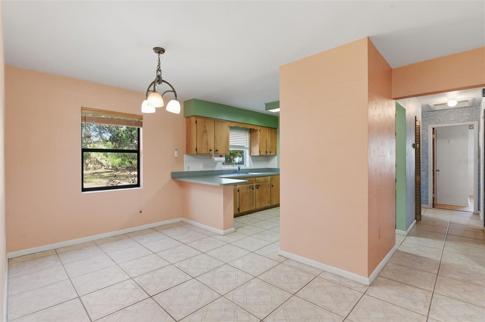 Image 13 of 67 For 1715 Overpar Drive