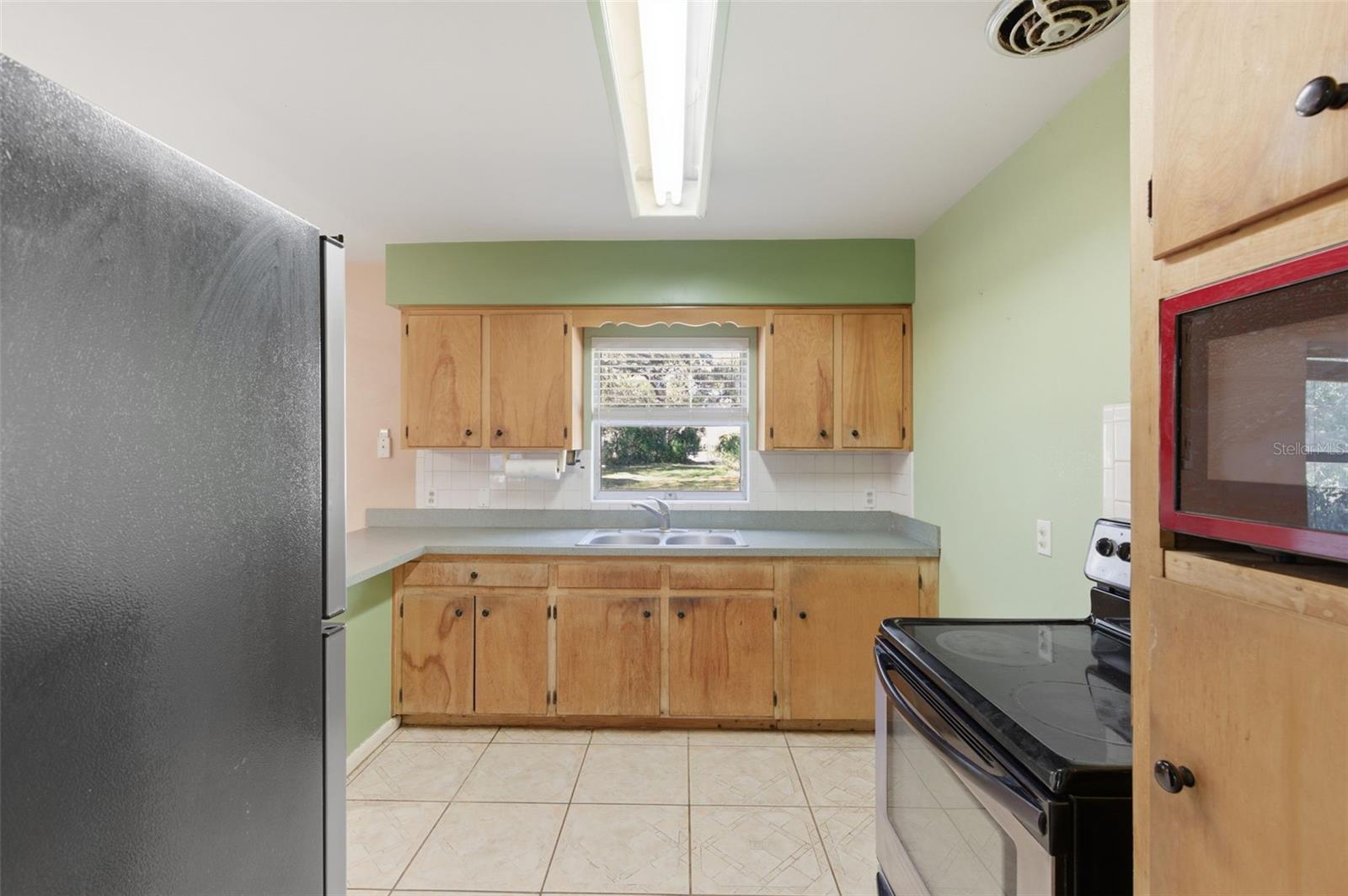 Image 21 of 67 For 1715 Overpar Drive