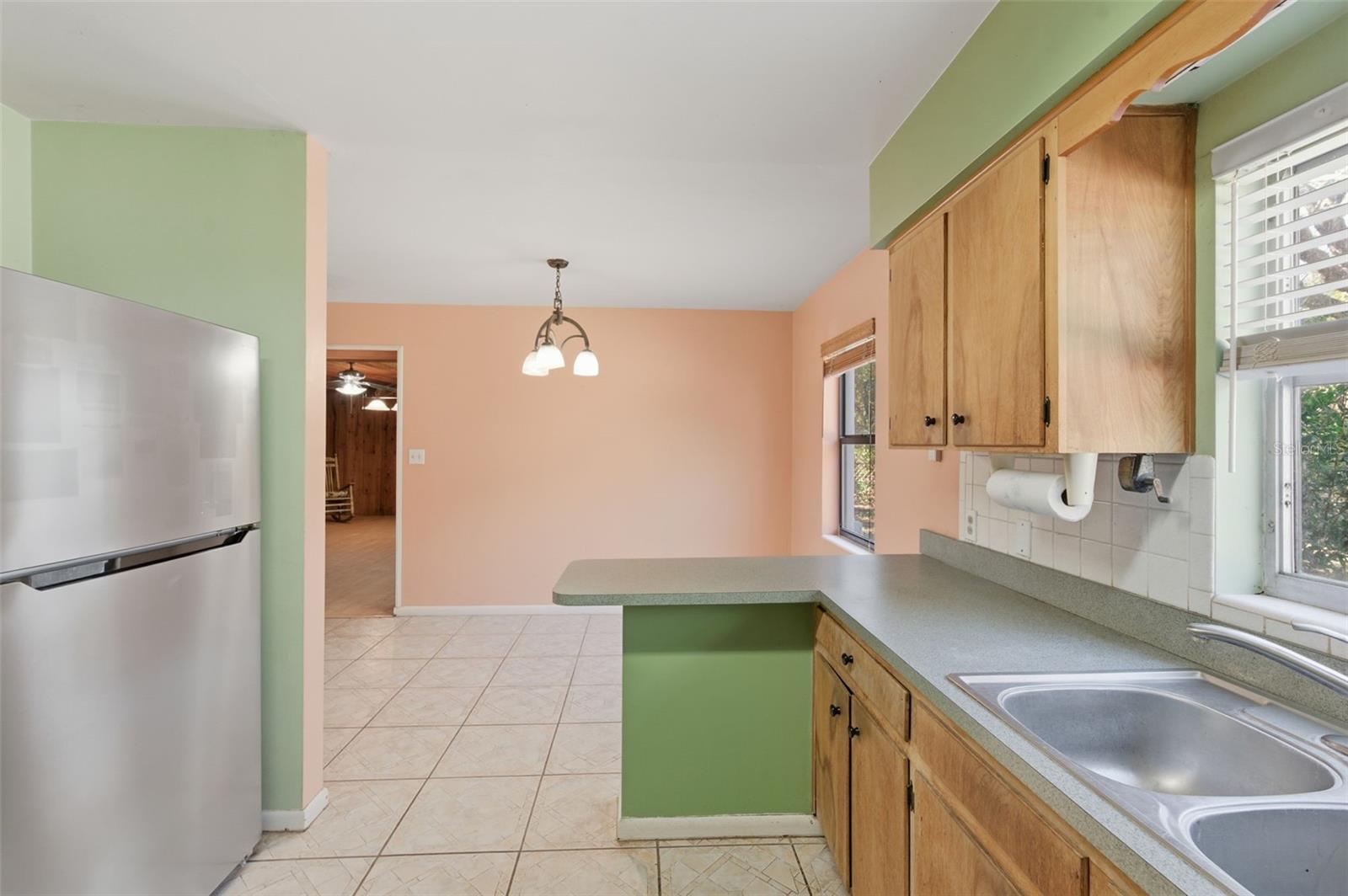 Image 23 of 67 For 1715 Overpar Drive