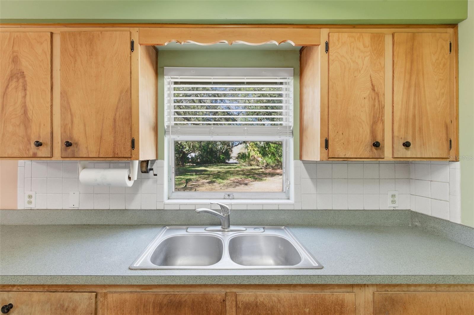 Image 24 of 67 For 1715 Overpar Drive