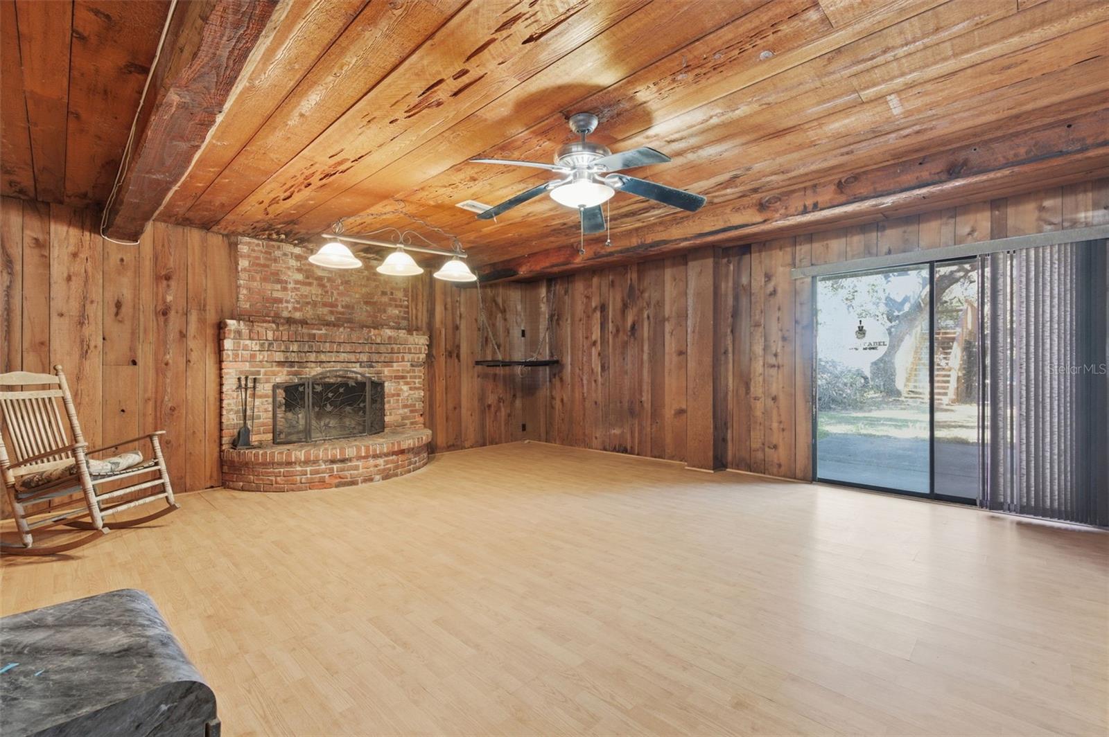 Image 25 of 67 For 1715 Overpar Drive