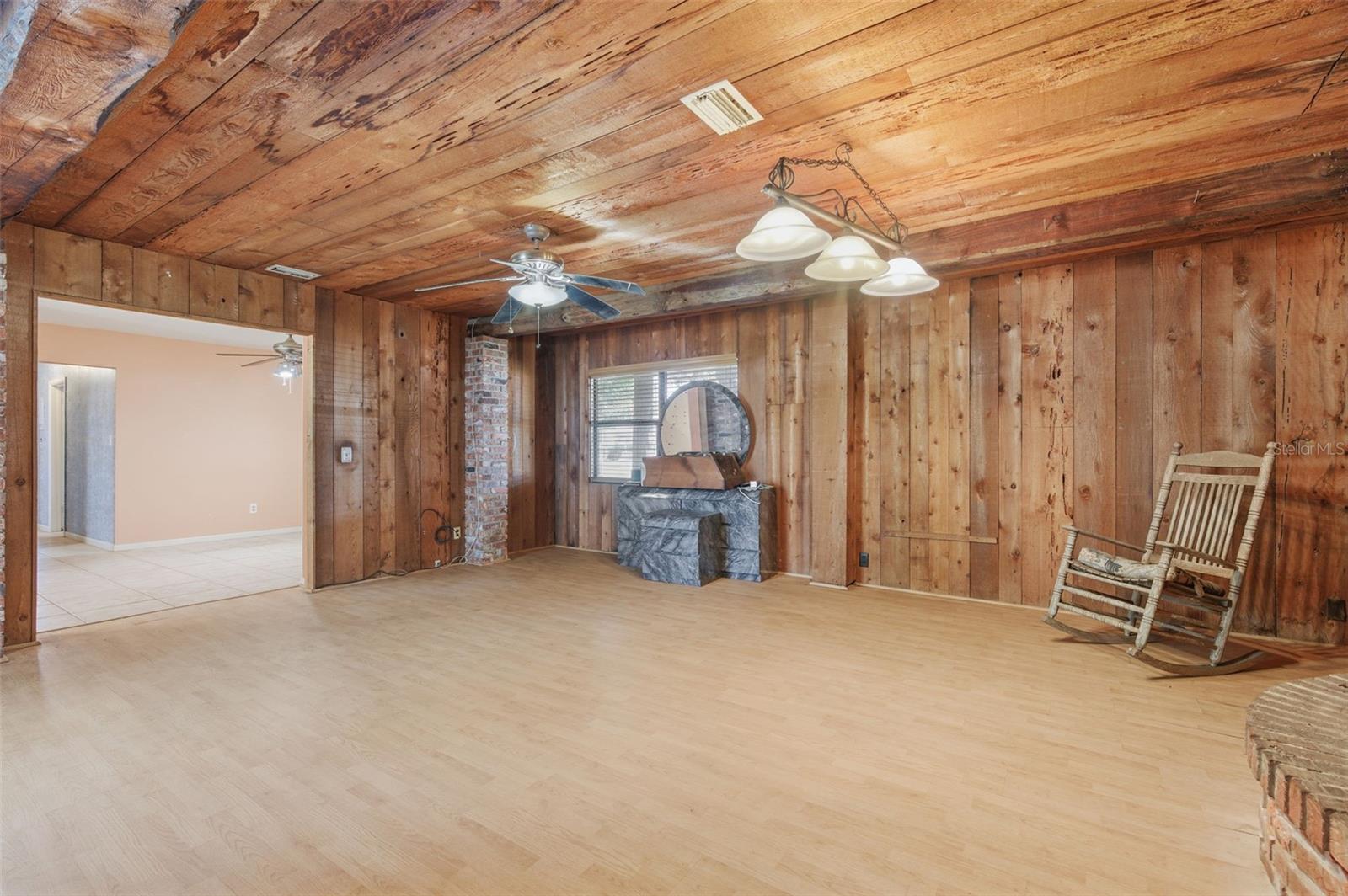 Image 27 of 67 For 1715 Overpar Drive