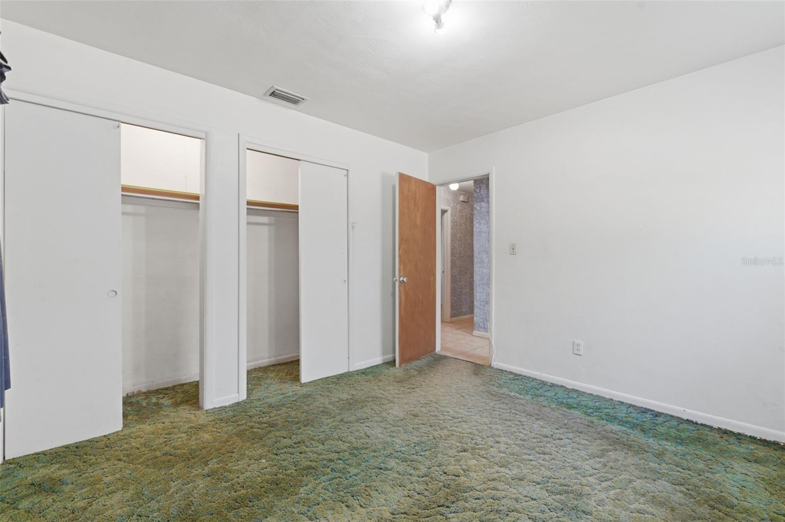 Image 41 of 67 For 1715 Overpar Drive