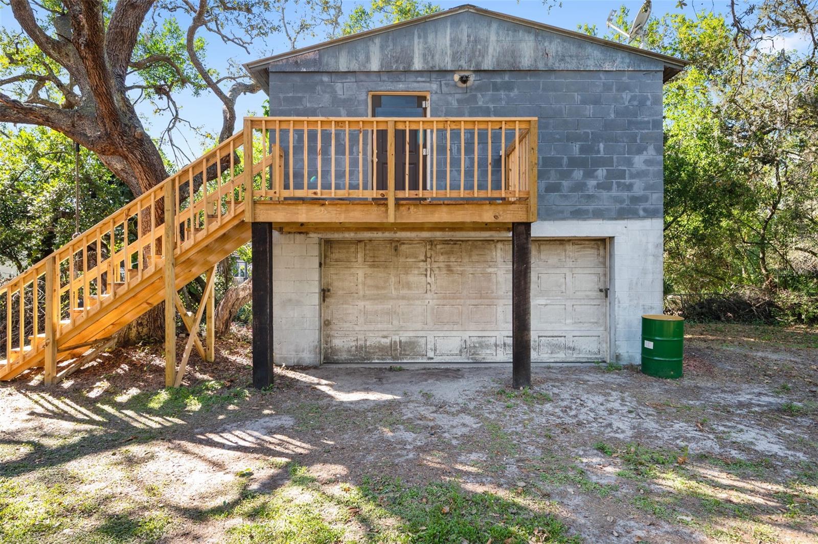 Image 43 of 67 For 1715 Overpar Drive