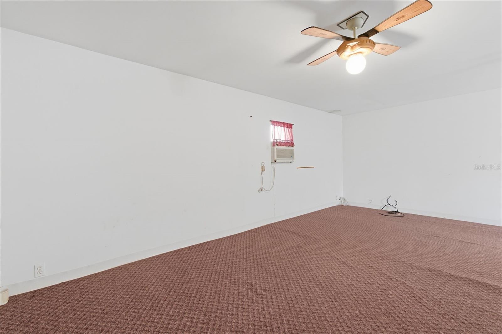 Image 49 of 67 For 1715 Overpar Drive