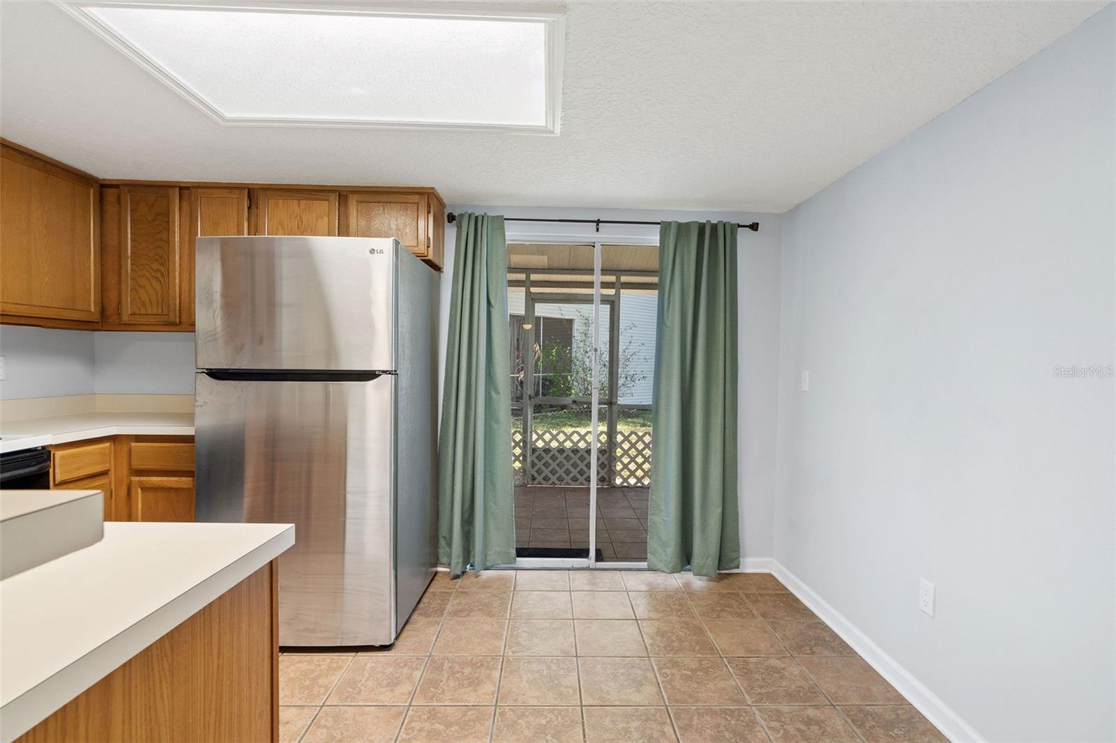 Image 10 of 25 For 8704 Liberty Place