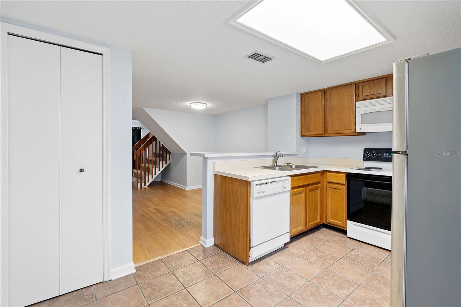 Image 11 of 25 For 8704 Liberty Place