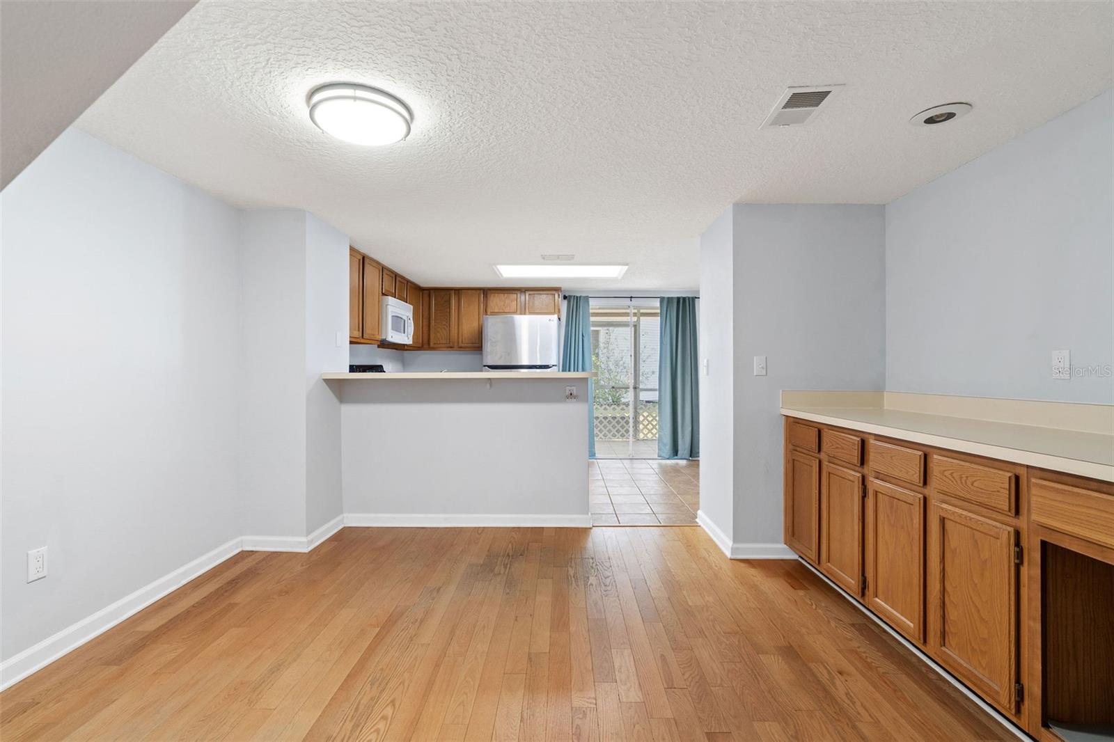 Image 8 of 25 For 8704 Liberty Place