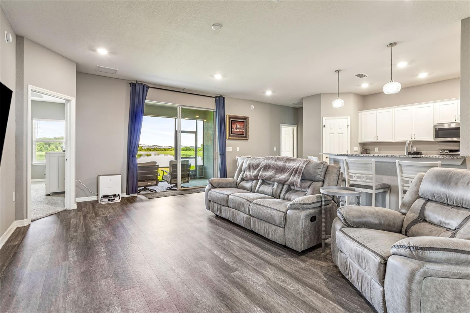 Image 4 of 28 For 16120 67th Court E