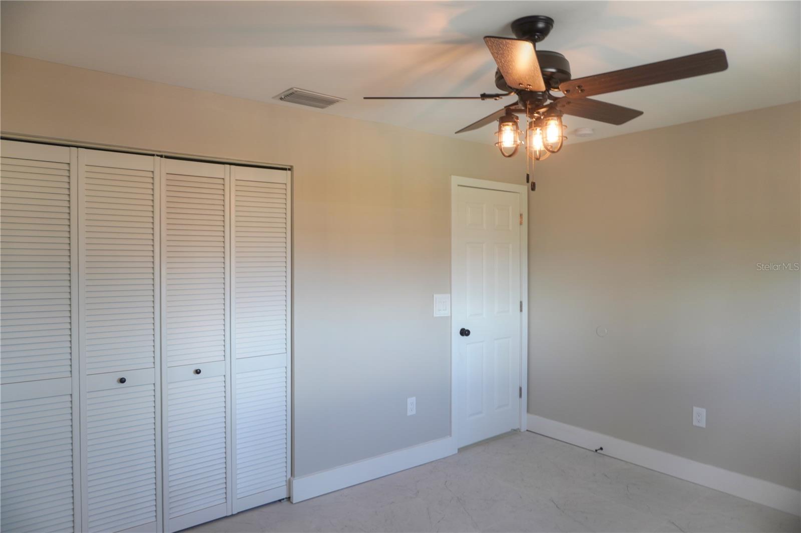 Image 11 of 27 For 8535 Blind Pass Drive 203