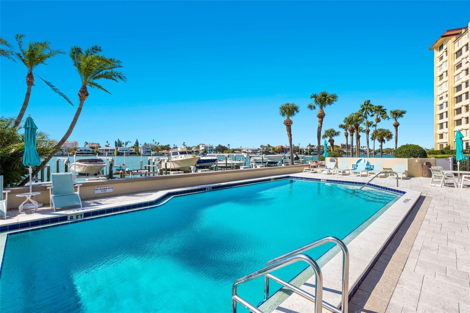 Image 35 of 37 For 690 Island Way 1109