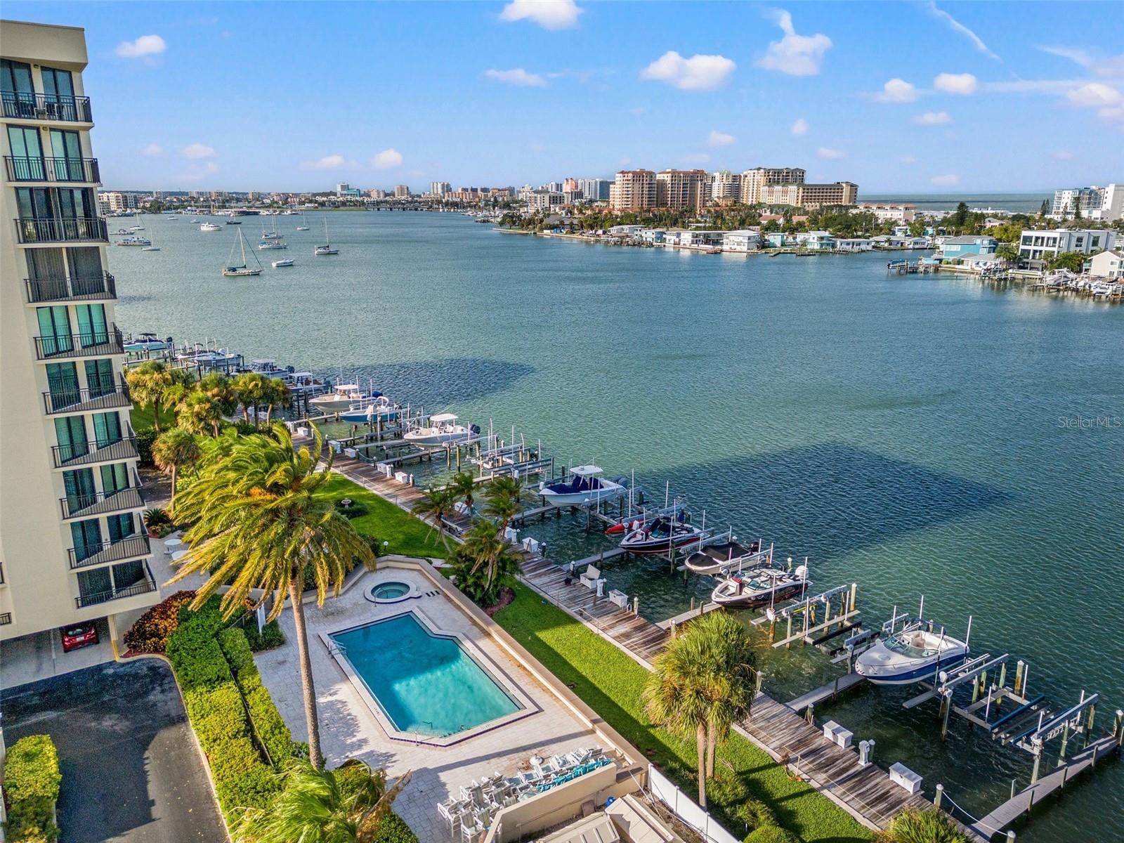 Image 36 of 37 For 690 Island Way 1109