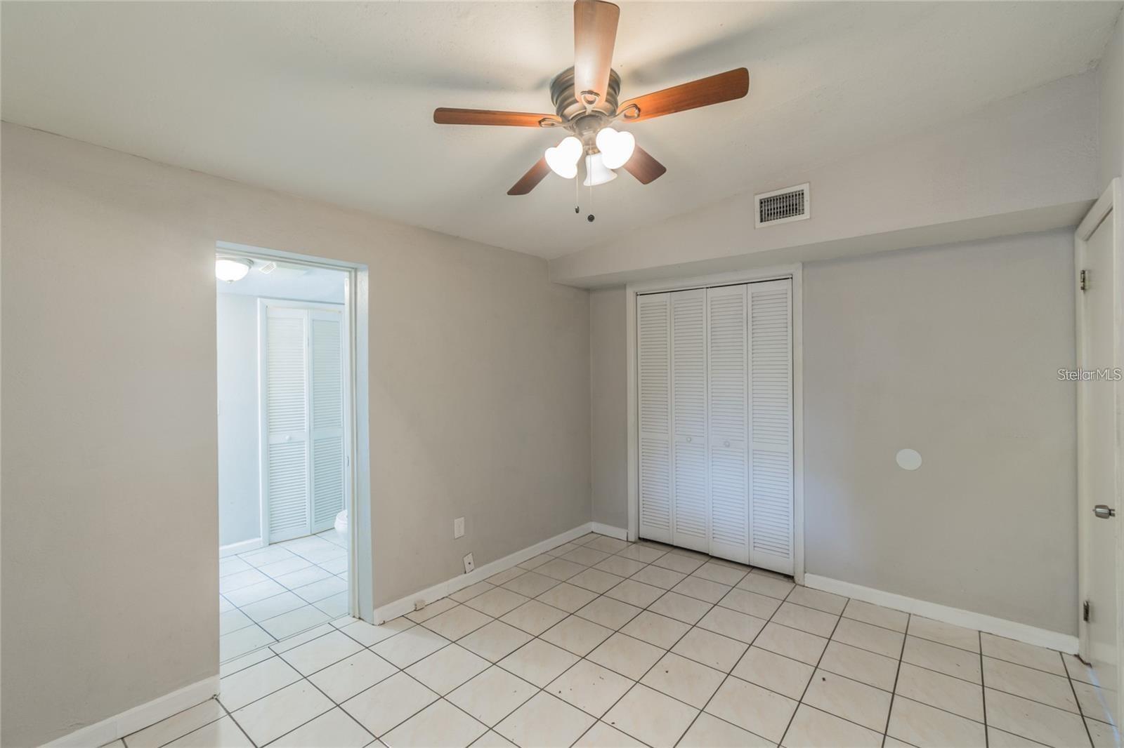 Image 13 of 35 For 1911 Saint Conrad Street