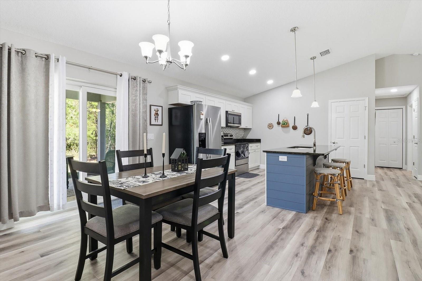 Image 22 of 46 For 8776 Athens Drive