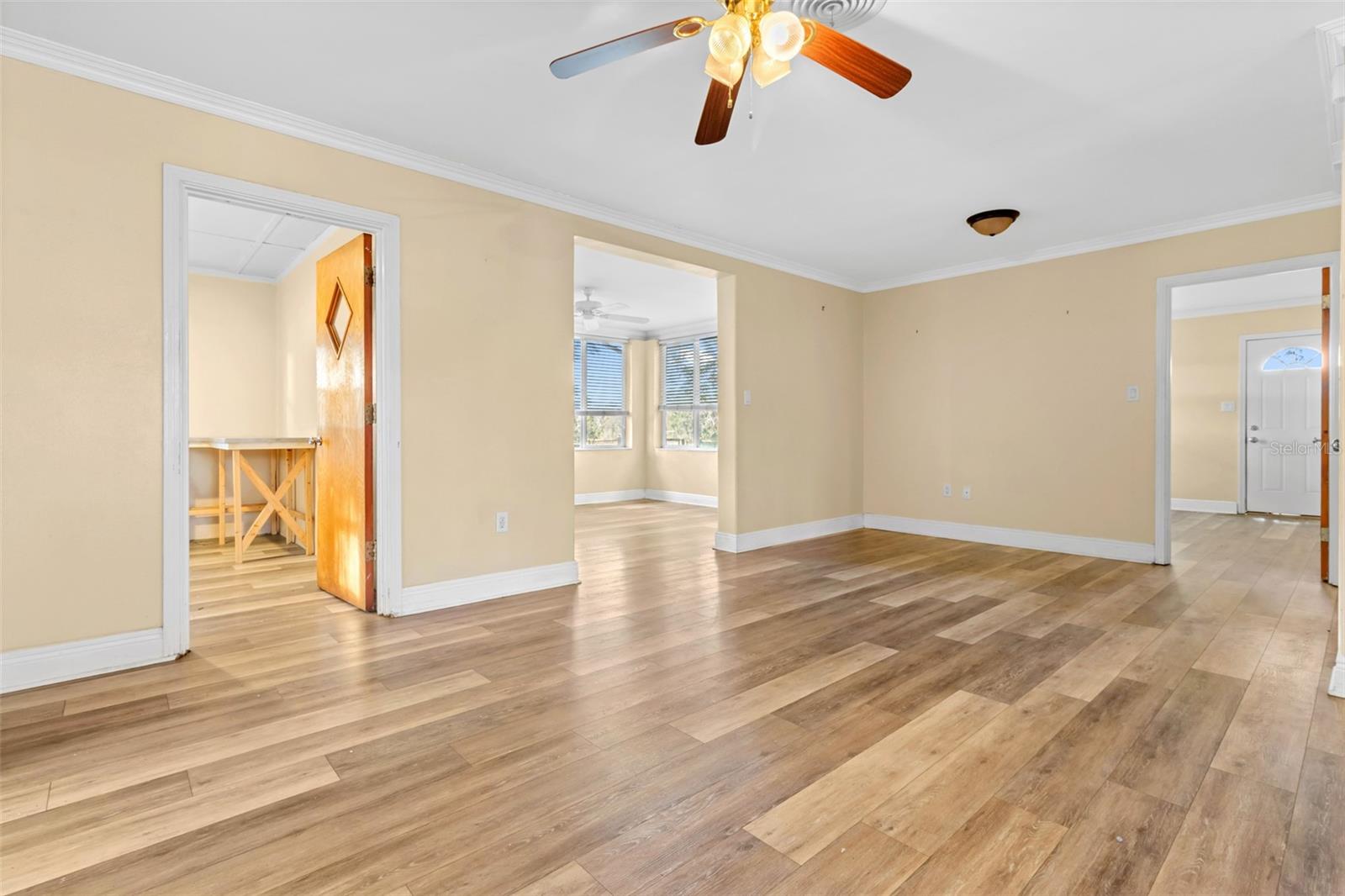 Image 24 of 30 For 24242 Cortez Boulevard