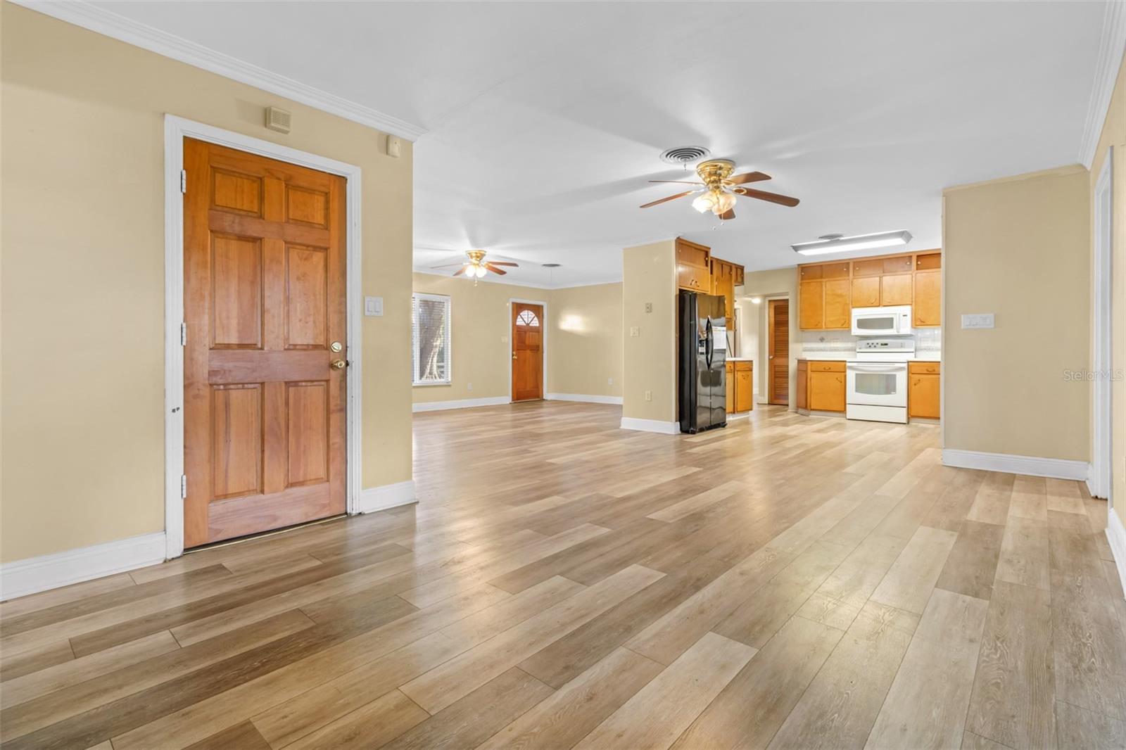 Image 25 of 30 For 24242 Cortez Boulevard