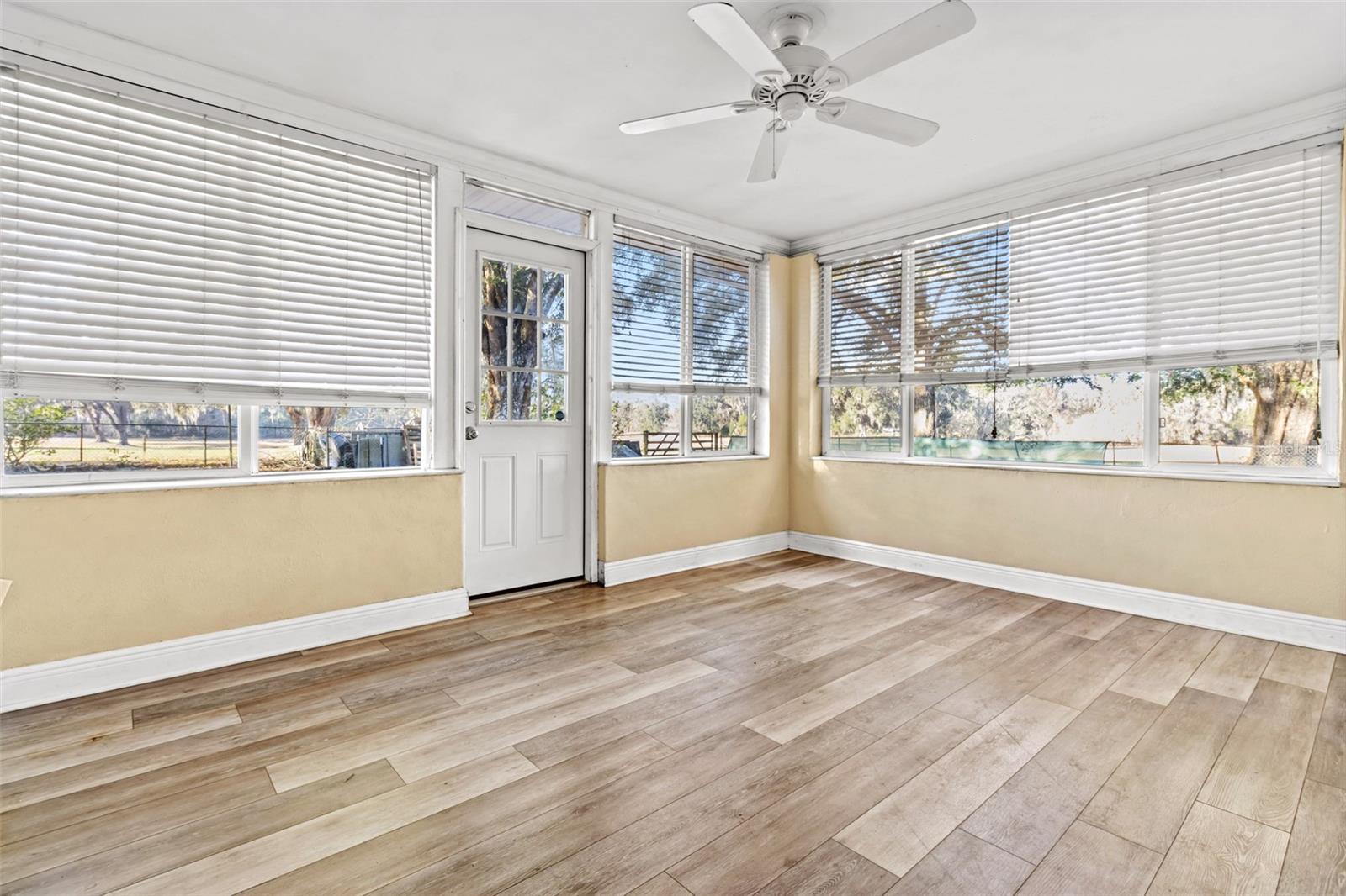 Image 26 of 30 For 24242 Cortez Boulevard