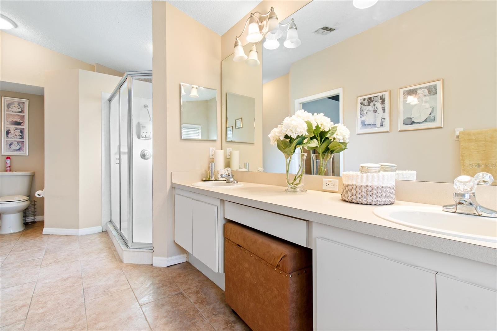 Image 21 of 28 For 11264 Copley Court